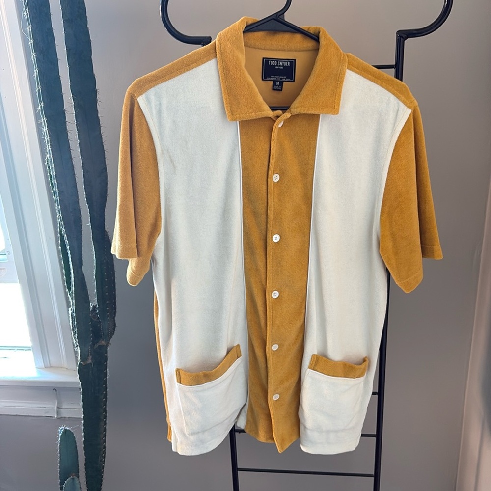 Todd Snyder Short Sleeve Terry Cloth Beach Polo in Gold and White